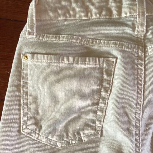7 For All Mankind Ivory Corduroy Skinny Leg Jeans size 26 - Picture 13 of 13
